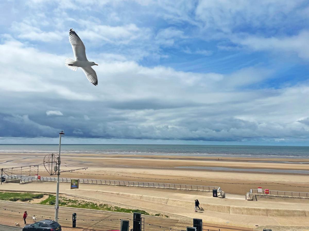 Sapphire Hotel Blackpool Promenade Exterior foto